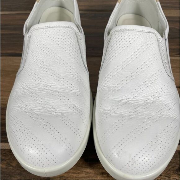 Ecco Leisure Womens Size 40/9.5, White Perforated Leather - Picture 9 of 14
